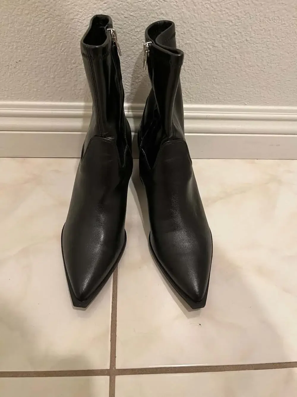 Dolce Vita Black Pointed Toe Block Heel Ankle Boots